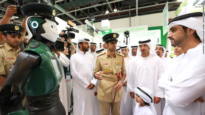 2030 年，迪拜或将出现一个全部由机器人组成的警察局