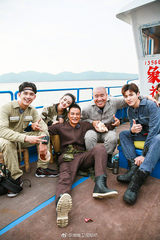 7186f99aly1ffxby3dlshj20et0m8h20