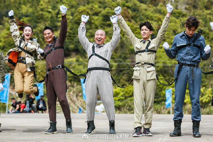 7186f99aly1ffxdtqun2bj20m80etk9x