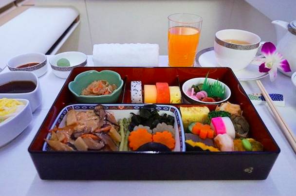 这类食物被列上飞机餐黑名单，你吃到过吗？