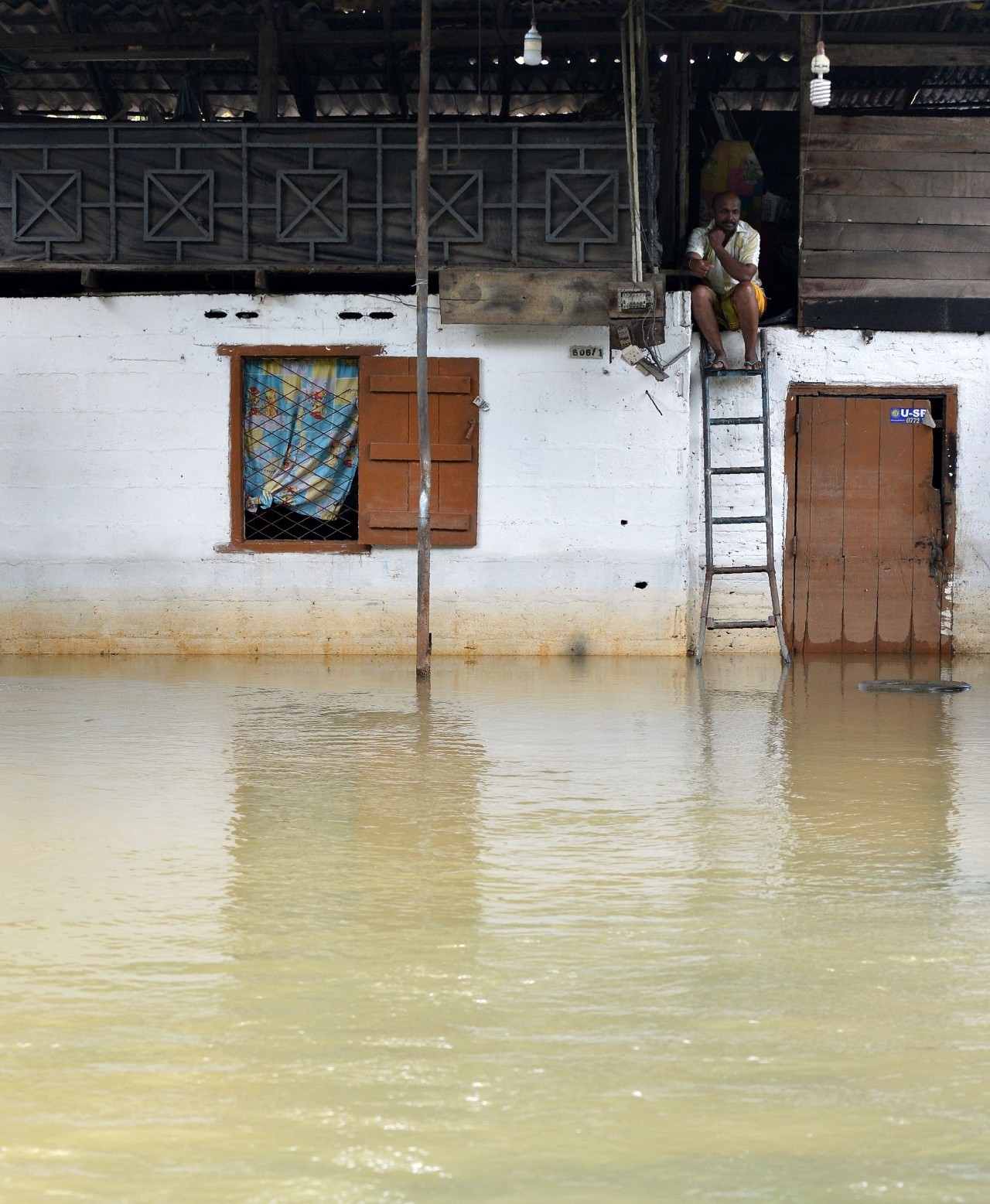 斯里兰卡遭遇04年大海啸以来最严重天灾 已致