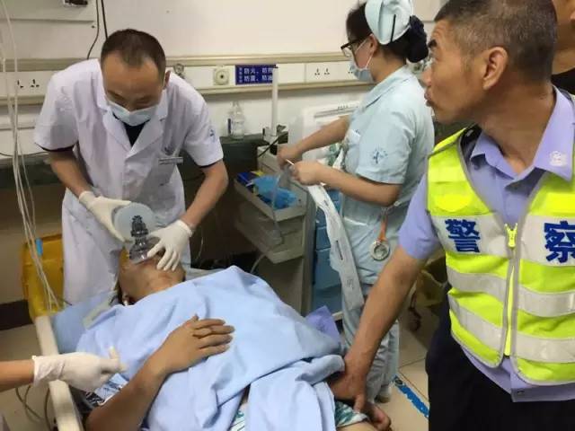 约好出游却在手术台相见：交警加班被撞，妻子含泪抢救