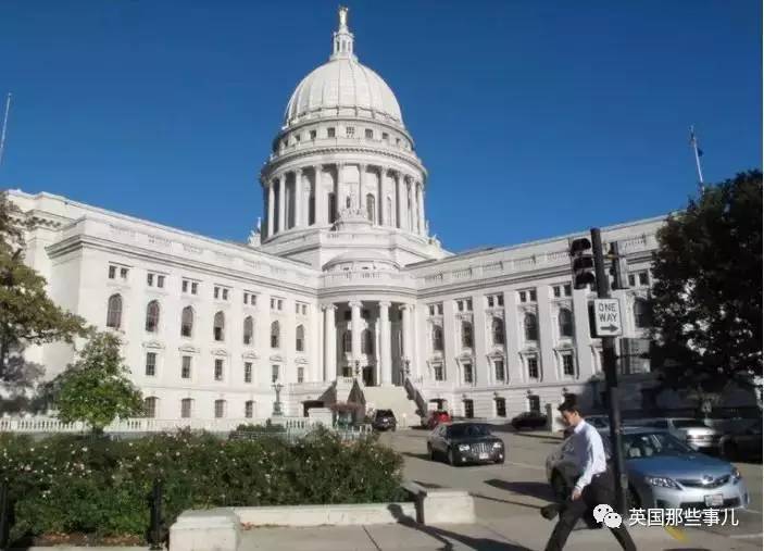 荒唐吗？在美国说了算的可能不是法官是AI(图)