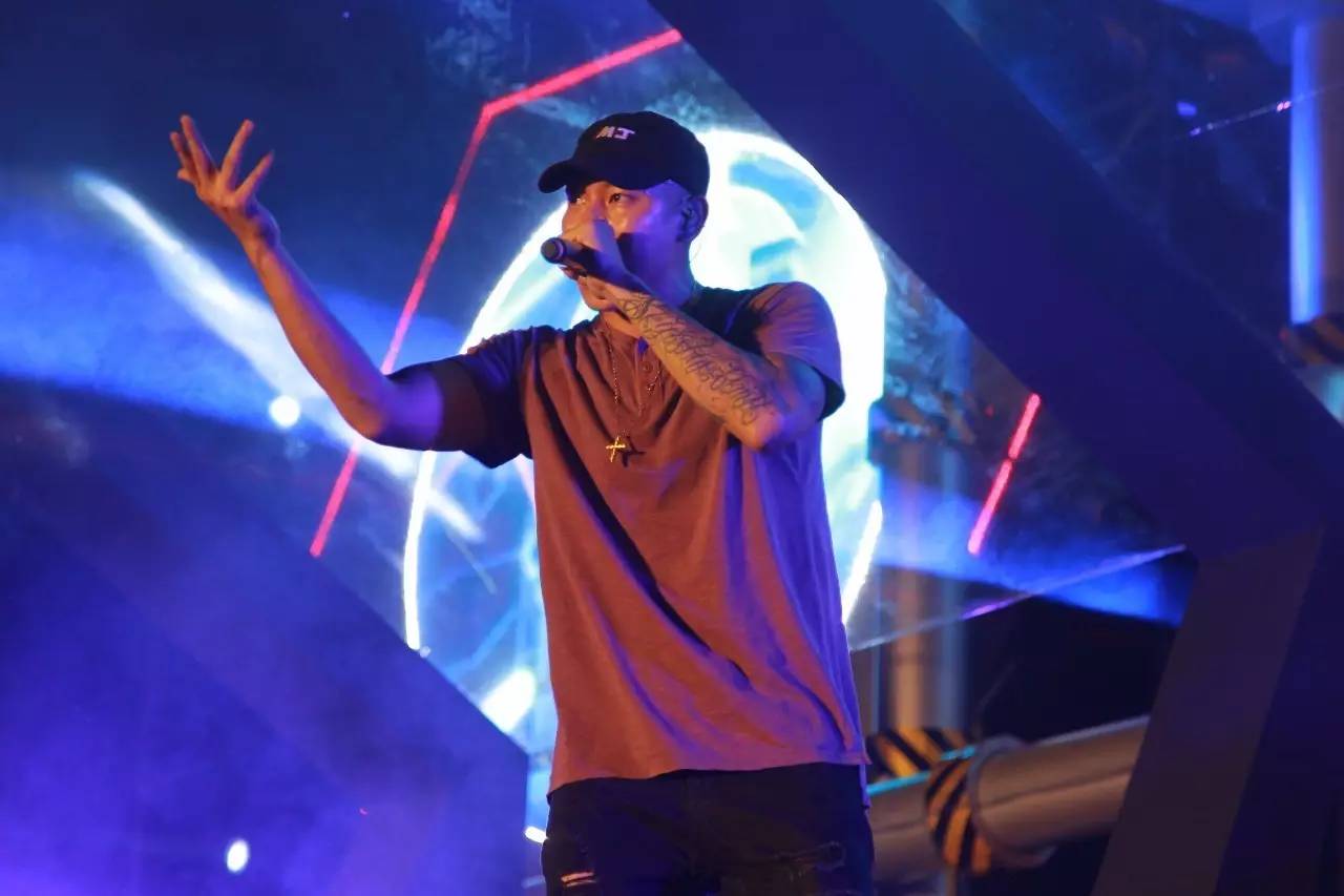 张震岳、逃跑计划、顽童MJ116嗨爆西湖音乐节