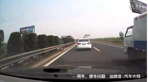 上高速走哪條車道 最安全？老司機都這樣選！