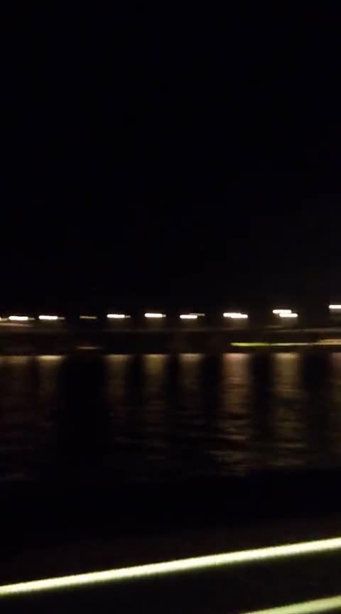 深圳湾海边夜景