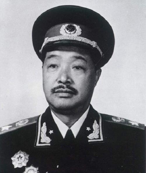 贺龙在文革悲惨去世,以王玉的化名火化