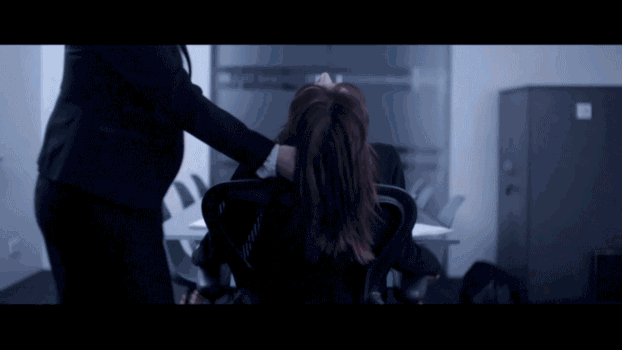 老外夸上天我们骂成翔,这什么奇片