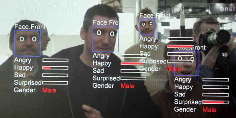 “刷脸”也刷掉了脸部数据隐私，我们的“脸”去哪儿了？