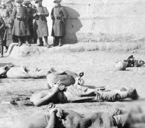 被联军屠杀的义和团团员