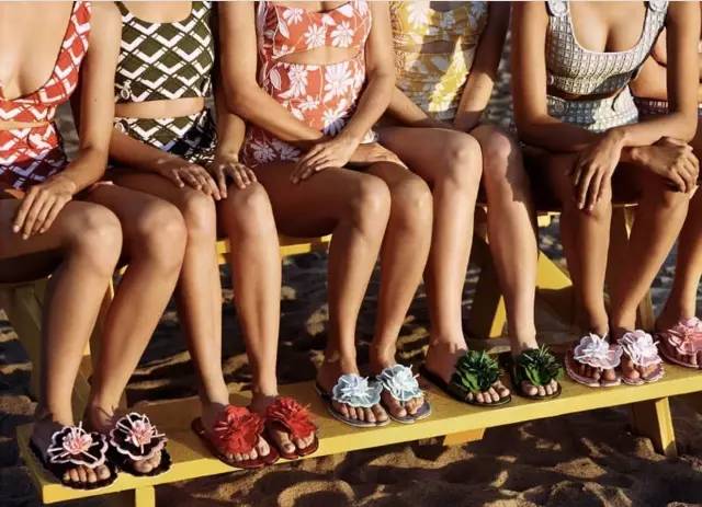 今年夏天最惹人爱的4款拖鞋，而你还只知道穿人字拖。