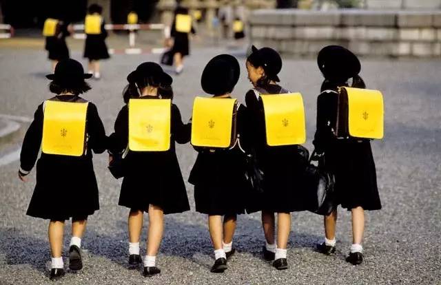 日本教育为何不敢“减负”了？