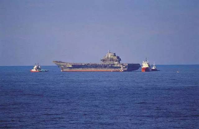 瓦良格号航母回国遭遇刁难,中国为这个作梗小国付出了