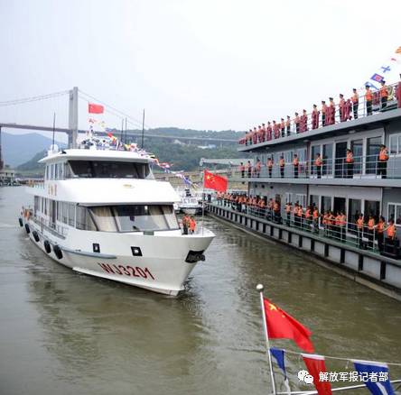 武警新型交通艇正式列装重庆总队，助力水域安全
