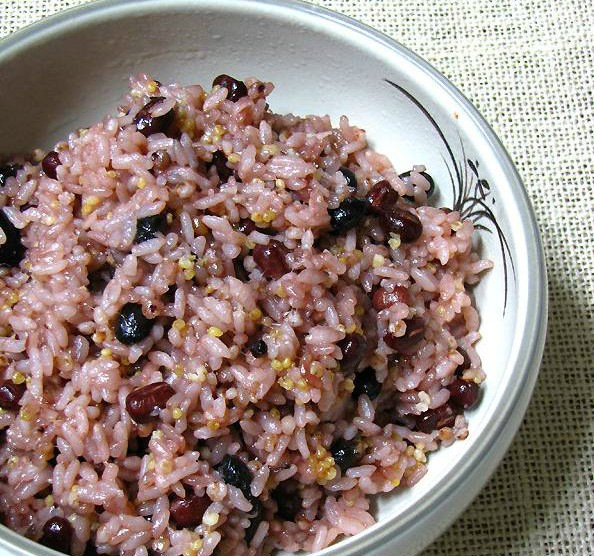 在米饭里加一物 帮你瘦成小腰精