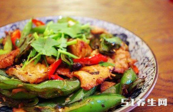 【豆豉辣椒炒肉】