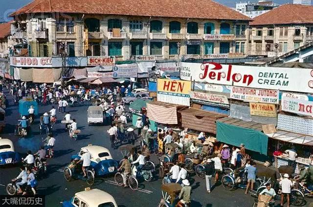 70年代南越西贡彩色老照片 更像法国小城