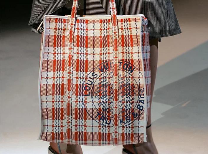 奢侈品模仿廉价款,这是个炒话题和赚钱的好手