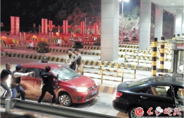 王毅就难民问题阐明中方立场:难民不是移民 !