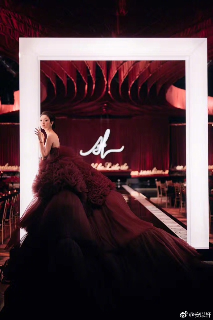 4a40c298gy1fgvqj4prpzj20no0zkn0t