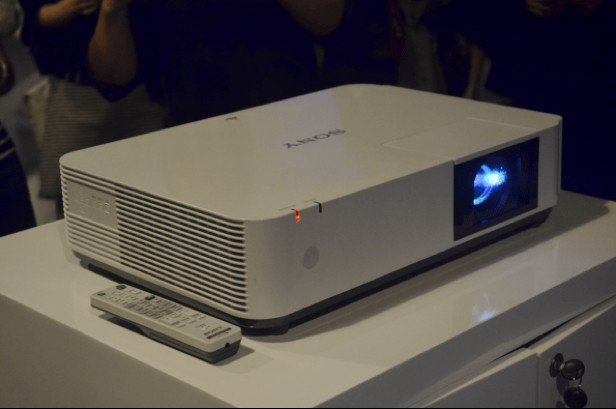 从今天起，索尼带我们进入属于激光投影机的时代_凤凰资讯