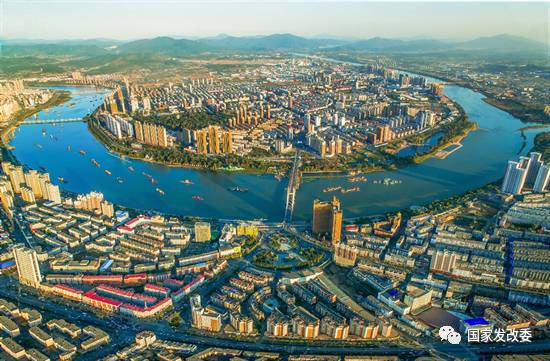 推进老工业基地调整改造及转型升级典型经验介