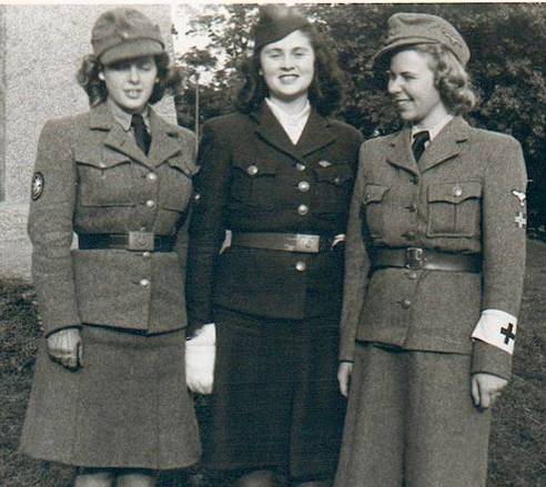 德、苏、美老照片：二战护士谁最美？｜老照片