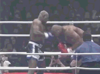 300斤肌肉男王八拳暴打格斗专家!技术PK力量谁才是终极王道?_凤凰体育