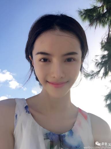 她曾是《轩辕剑》小雪的扮演者,被娜扎顶替后