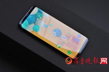 顛覆行業(yè)格局，三星S8引領(lǐng)未來智能手機發(fā)展