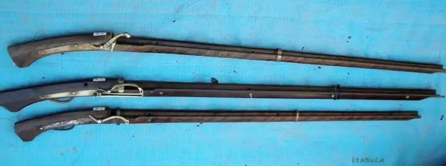 从华而不实的大铠到能防火绳枪的南蛮铠:日本战国时代铠甲发展