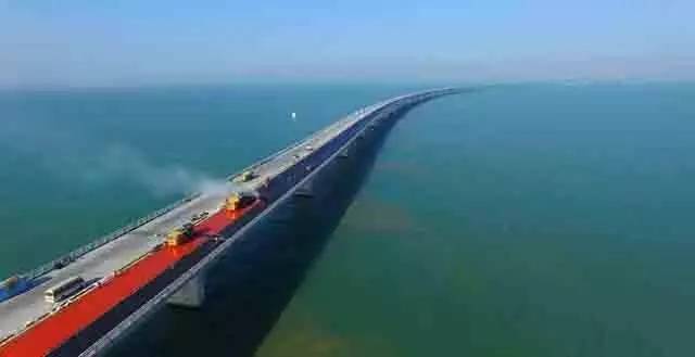 一桥飞架粤港澳！全球最长跨海大桥贯通！