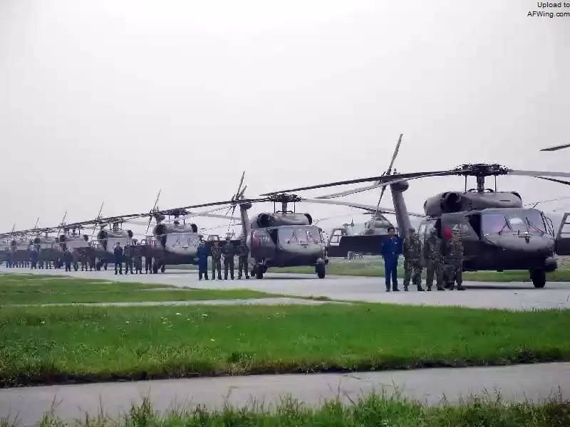 UH-60“黑鹰”直升机在中国的三十年