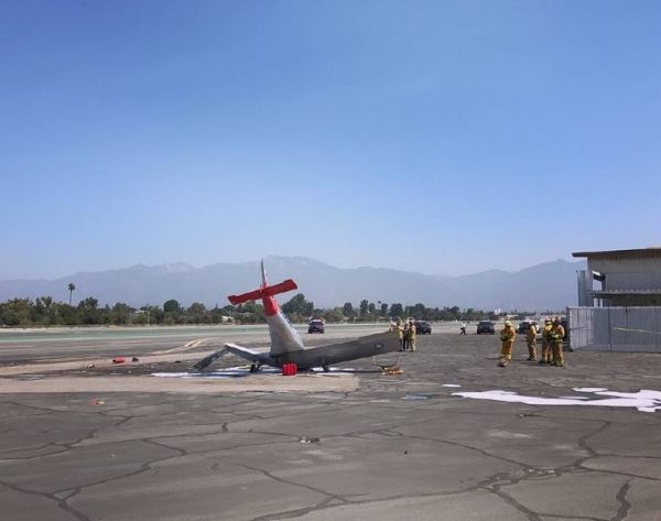 图片 首位架小飞机环球飞行华人应天华在美坠