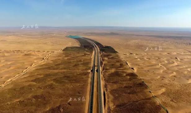 今天，京新高速全线通车！为世界最长穿越沙漠高速
