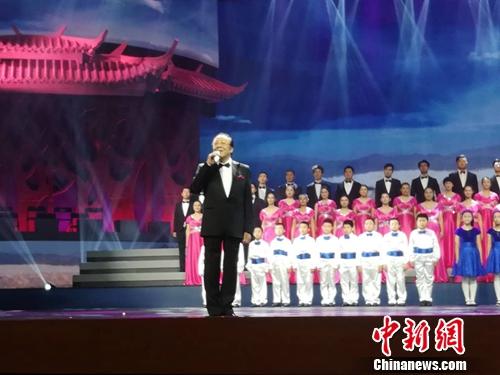 第十一届永定河文化节开幕式文艺演出现场。上官云 摄 第十一届永定河文化节开幕式文艺演出现场。上官云 摄