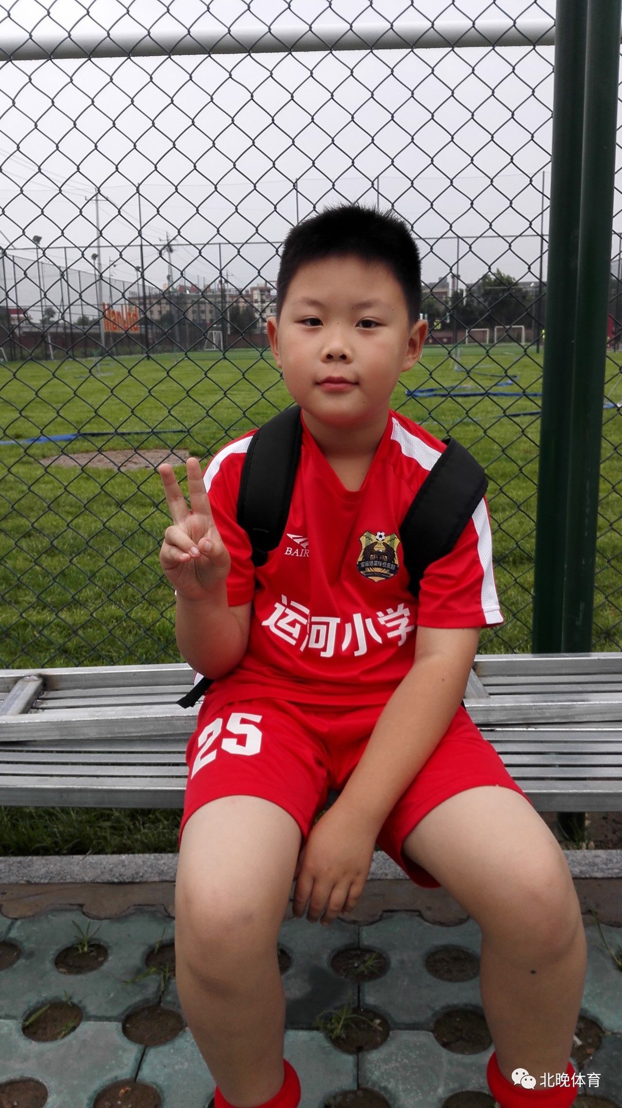 拯救被遗弃在生活中的孩子| 越南中文社｜越南新闻与政策信息中文平台, image size:1280x2279