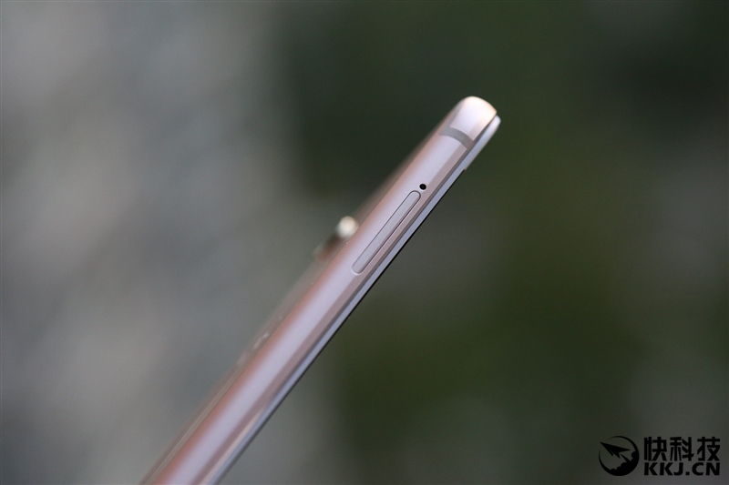 柔光双摄再升级!vivo X9s评测:抢眼的自拍表现