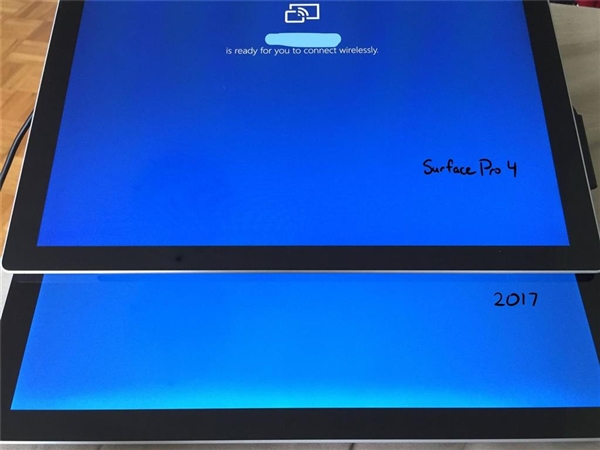 微软苏菲/苹果新iPad双陷“屏幕门”：辣眼睛