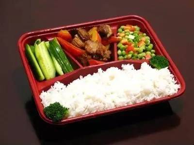 各人个税 -- 误餐补助不交税,午餐补贴交税吗?