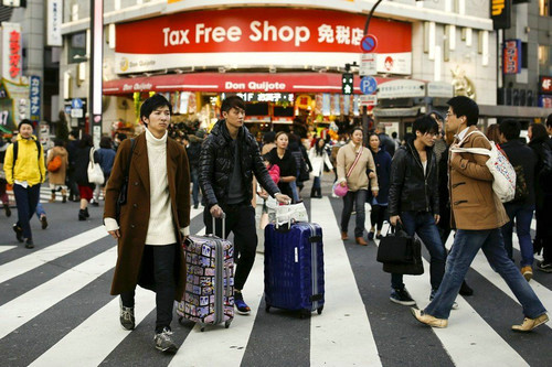 台媒：境外自由行受大陆年轻人青睐 人数已超过旅游团