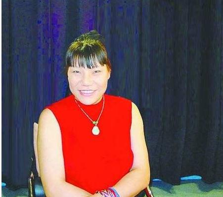 身高2米06的女篮郑海霞赛场为国争光，生活中却是一个小女人