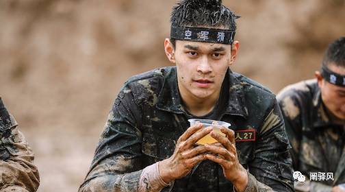 娱乐化后的孙杨与傅园慧,为何待遇差这么多?