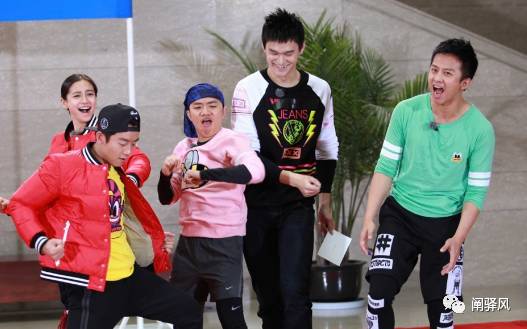 娱乐化后的孙杨与傅园慧,为何待遇差这么多?