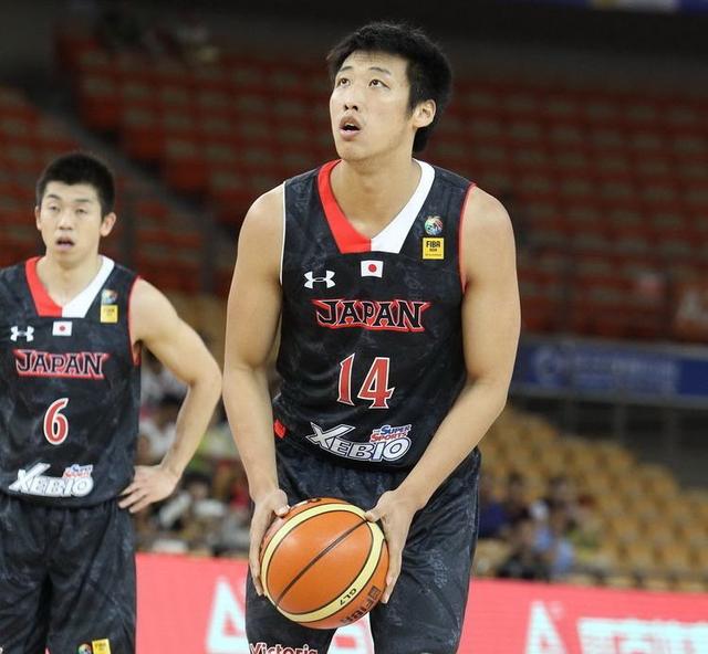 日本男篮公布亚洲杯大名单：华裔球员张本天杰入围