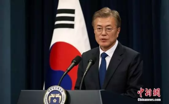 韩国总统下月将休假一周 | 揭秘各国领导人都如何休假？