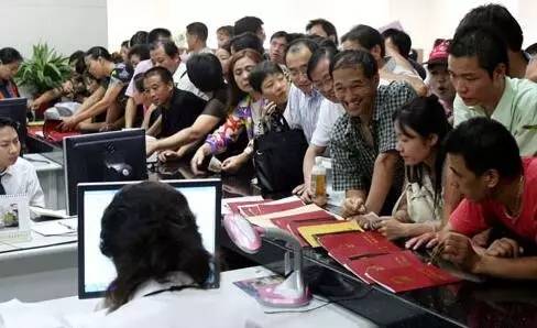 三件大事！关乎你的医保、爱车和房产