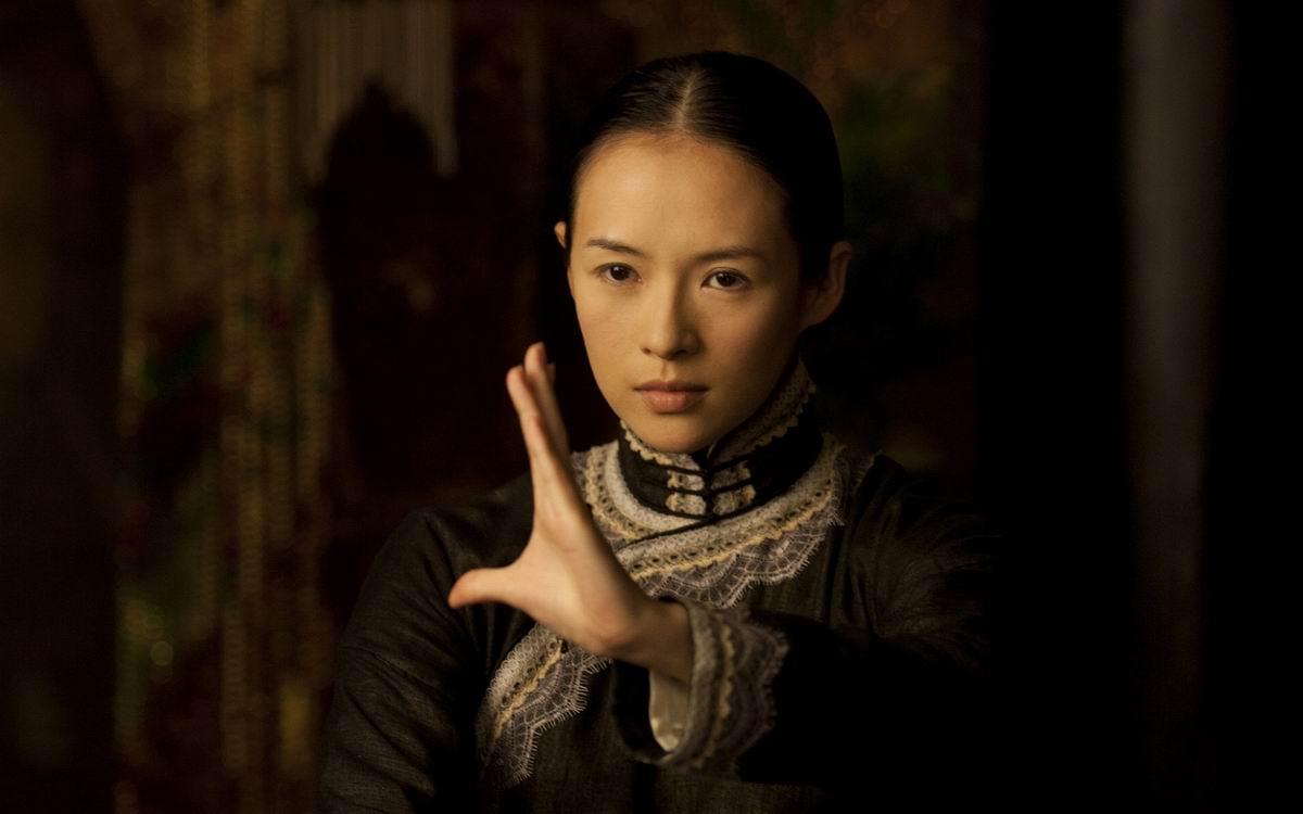 《一代宗师》是香港导演王家卫执导的功夫电影, 由梁朝伟,章子怡