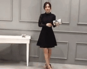 这名中国淘宝女模惊动了外媒!15秒30个pose,动图简直了