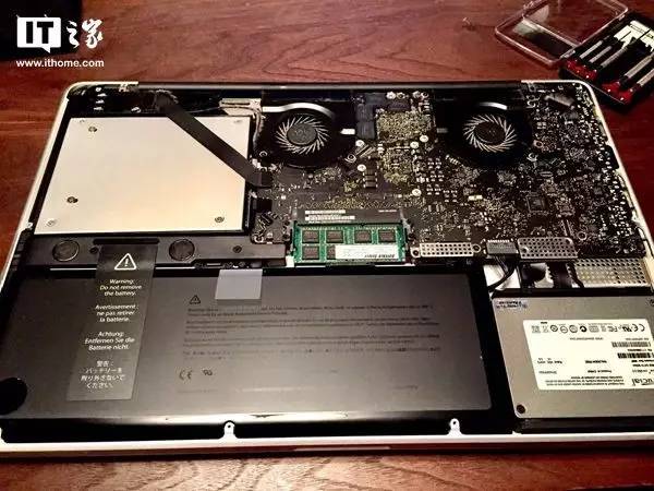 神操作：MacBook无法开机 通过微波炉加热救回